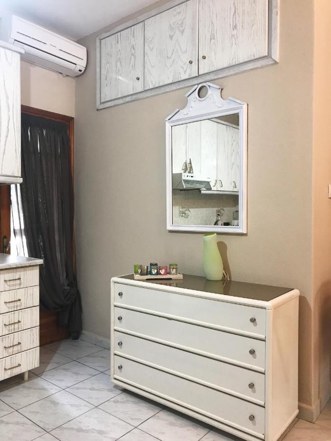 Mimi'S Studio Karianí 外观 照片